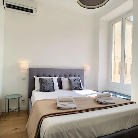 Nestor&jeeves - Caesars - Hyper Center - Shopping Avenue Apartman