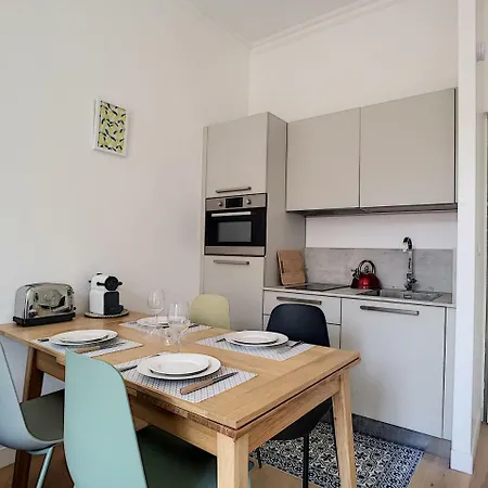 Nestor&jeeves - Caesars - Hyper Center - Shopping Avenue