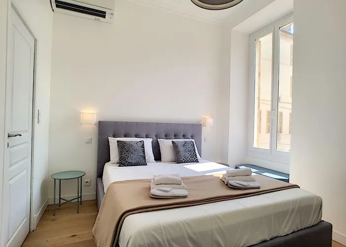 Nestor&jeeves - Caesars - Hyper Center - Shopping Avenue Apartment